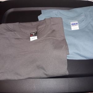 Gray M T-shirt